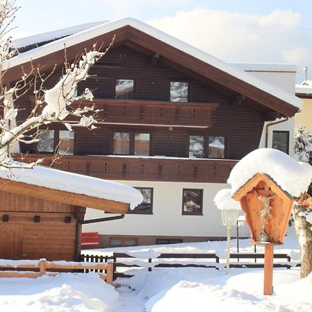 Gaestehaus Waldrand Garni 비싱 외부 사진