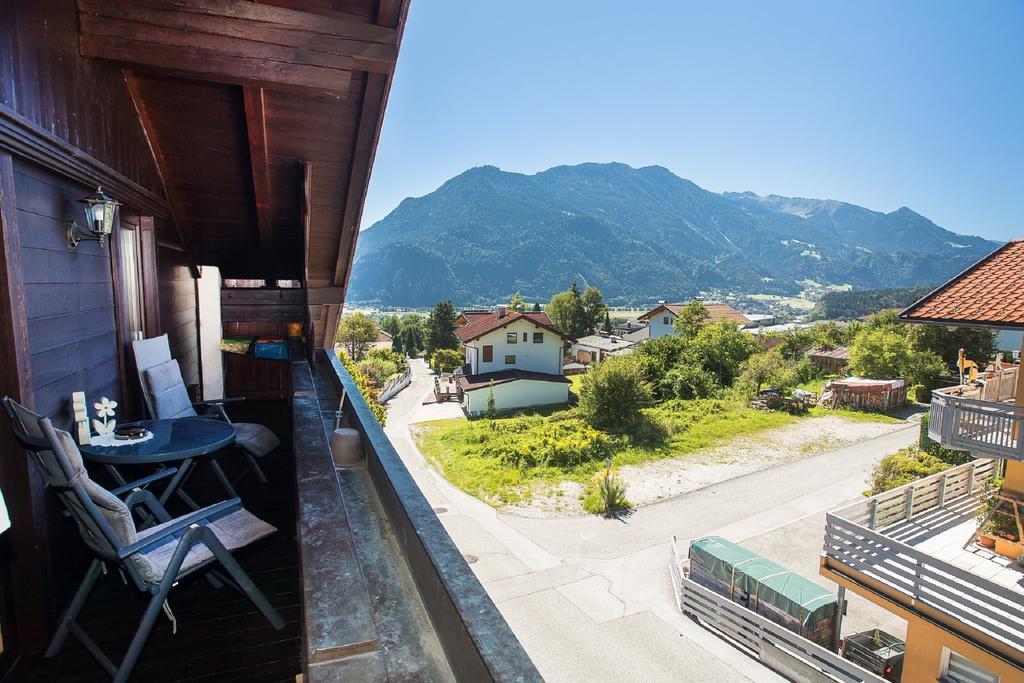 Gaestehaus Waldrand Garni 비싱 외부 사진