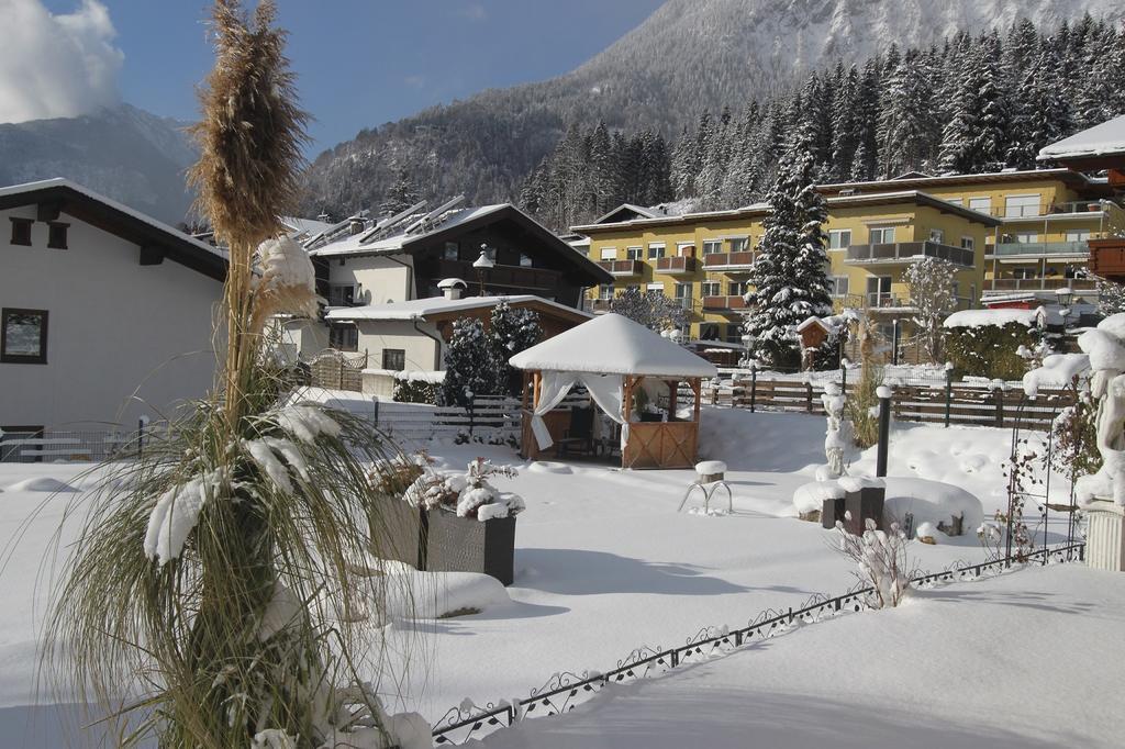 Gaestehaus Waldrand Garni 비싱 외부 사진